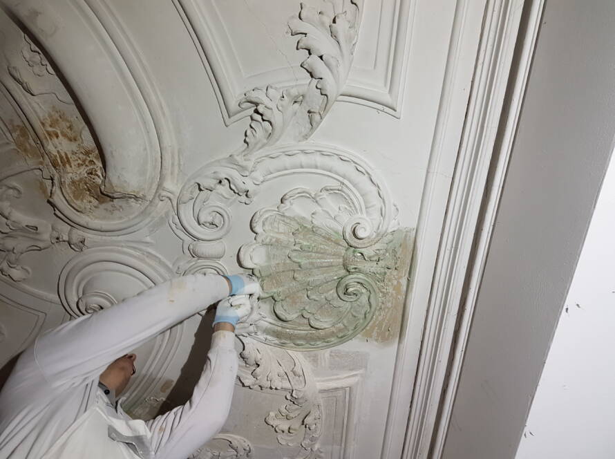 Restauratie stucwerk binnen
